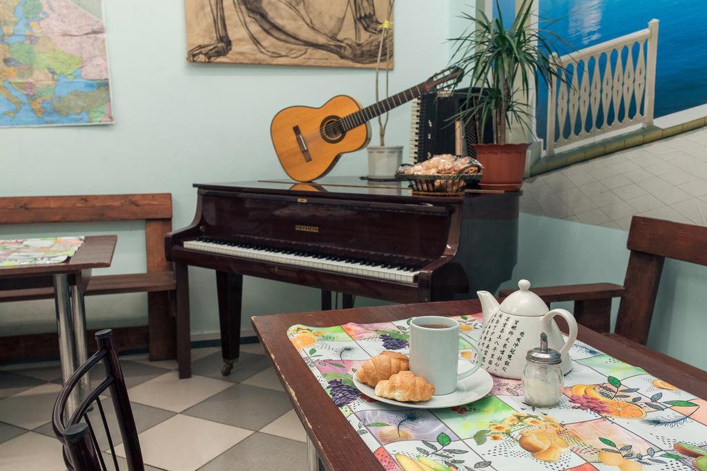 إلفيف Apple Hostel المظهر الخارجي الصورة